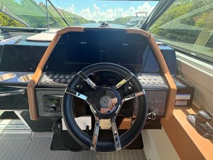 Cruisers Yachts 34 GLS South Beach Outboard 22 2024 Cruisers Yachts 34 GLS South Beach Outboard 23