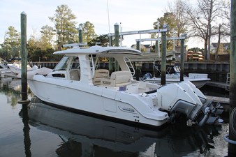 Boston Whaler 350 REALM 12 2021 Boston Whaler 350 REALM 13