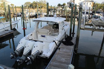 Boston Whaler 350 REALM 13 2021 Boston Whaler 350 REALM 14