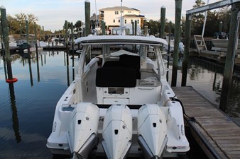 Boston Whaler 350 REALM 14 2021 Boston Whaler 350 REALM 15
