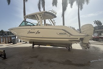 Boston Whaler 320 VANTAGE 5 2018 Boston Whaler 320 VANTAGE 6