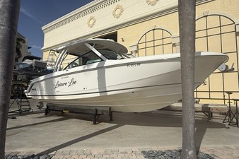 Boston Whaler 320 VANTAGE 9 2018 Boston Whaler 320 VANTAGE 10