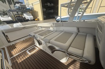 Boston Whaler 320 VANTAGE 32 2018 Boston Whaler 320 VANTAGE 33
