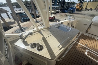 Boston Whaler 320 VANTAGE 45 2018 Boston Whaler 320 VANTAGE 46