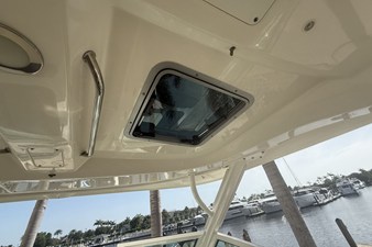 Boston Whaler 320 VANTAGE 53 2018 Boston Whaler 320 VANTAGE 54