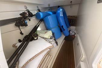 Boston Whaler 320 VANTAGE 55 2018 Boston Whaler 320 VANTAGE 56