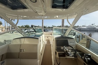 Boston Whaler 320 VANTAGE 58 2018 Boston Whaler 320 VANTAGE 59
