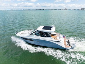 Sea Ray 320 SUNDANCER OB 0 2024 Sea Ray 320 SUNDANCER OB 1