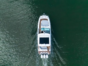 Sea Ray 320 SUNDANCER OB 5 2024 Sea Ray 320 SUNDANCER OB 6