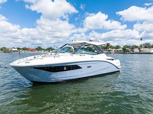 Sea Ray 320 SUNDANCER OB 14 2024 Sea Ray 320 SUNDANCER OB 15