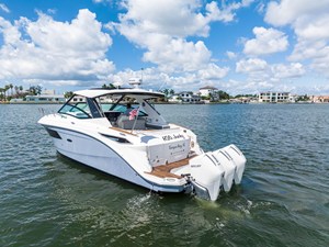 Sea Ray 320 SUNDANCER OB 16 2024 Sea Ray 320 SUNDANCER OB 17