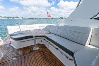 Sea Ray 320 SUNDANCER OB 18 2024 Sea Ray 320 SUNDANCER OB 19
