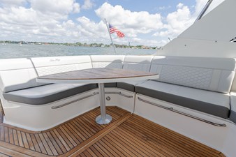 Sea Ray 320 SUNDANCER OB 20 2024 Sea Ray 320 SUNDANCER OB 21