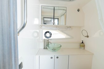 Sea Ray 320 SUNDANCER OB 25 2024 Sea Ray 320 SUNDANCER OB 26