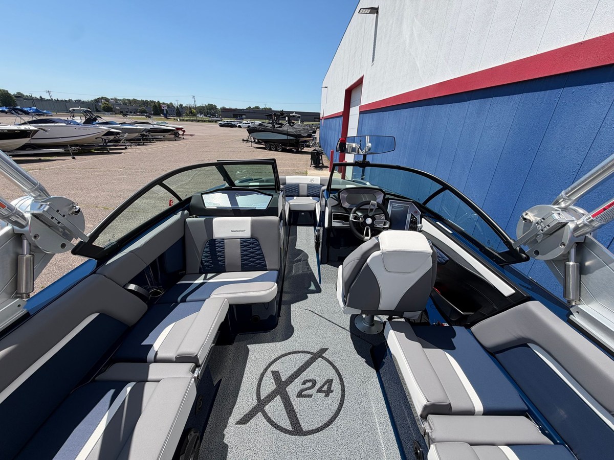 2022 Mastercraft X24 22