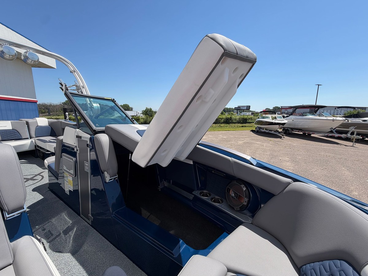 2022 Mastercraft X24 40