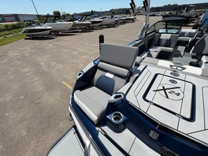 2022 Mastercraft X24 10