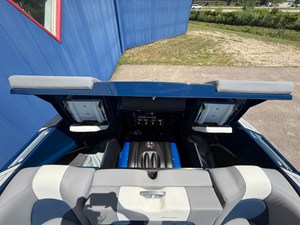 2022 Mastercraft X24 13