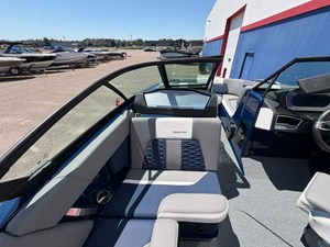 2022 Mastercraft X24 23