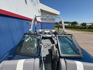 2022 Mastercraft X24 41