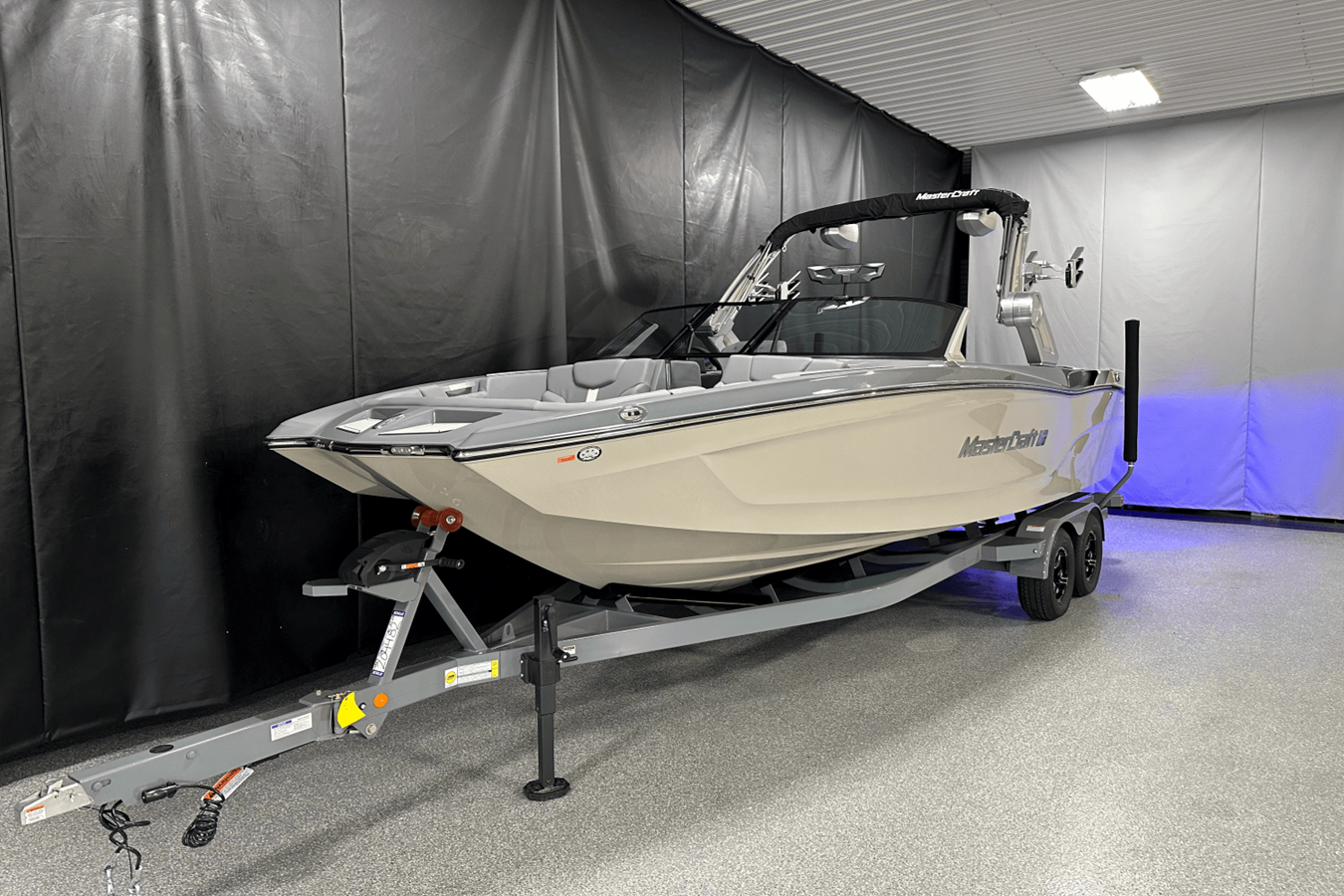 2025 Mastercraft XT24 4