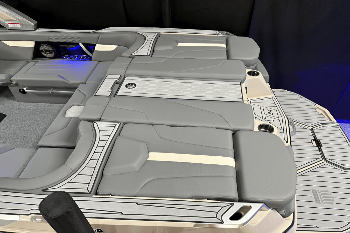 2025 Mastercraft XT24 15