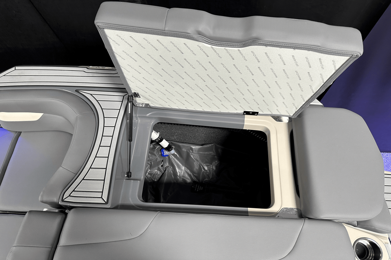 2025 Mastercraft XT24 31