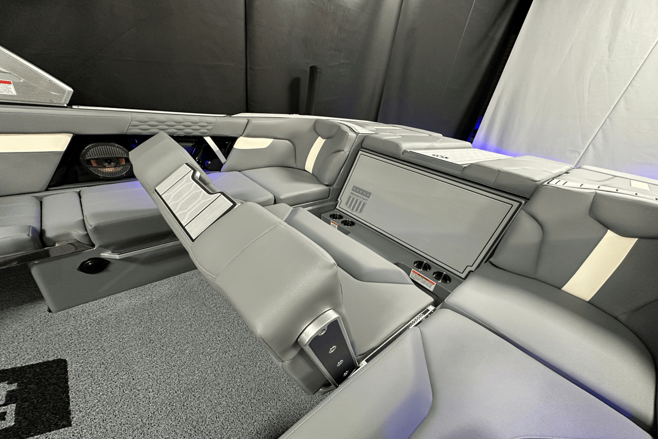 2025 Mastercraft XT24 45