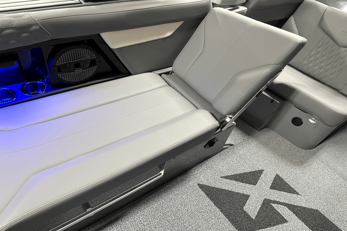 2025 Mastercraft XT24 52