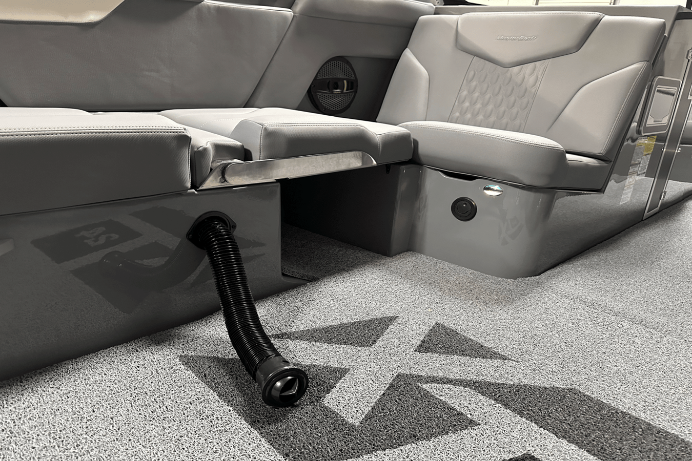 2025 Mastercraft XT24 64