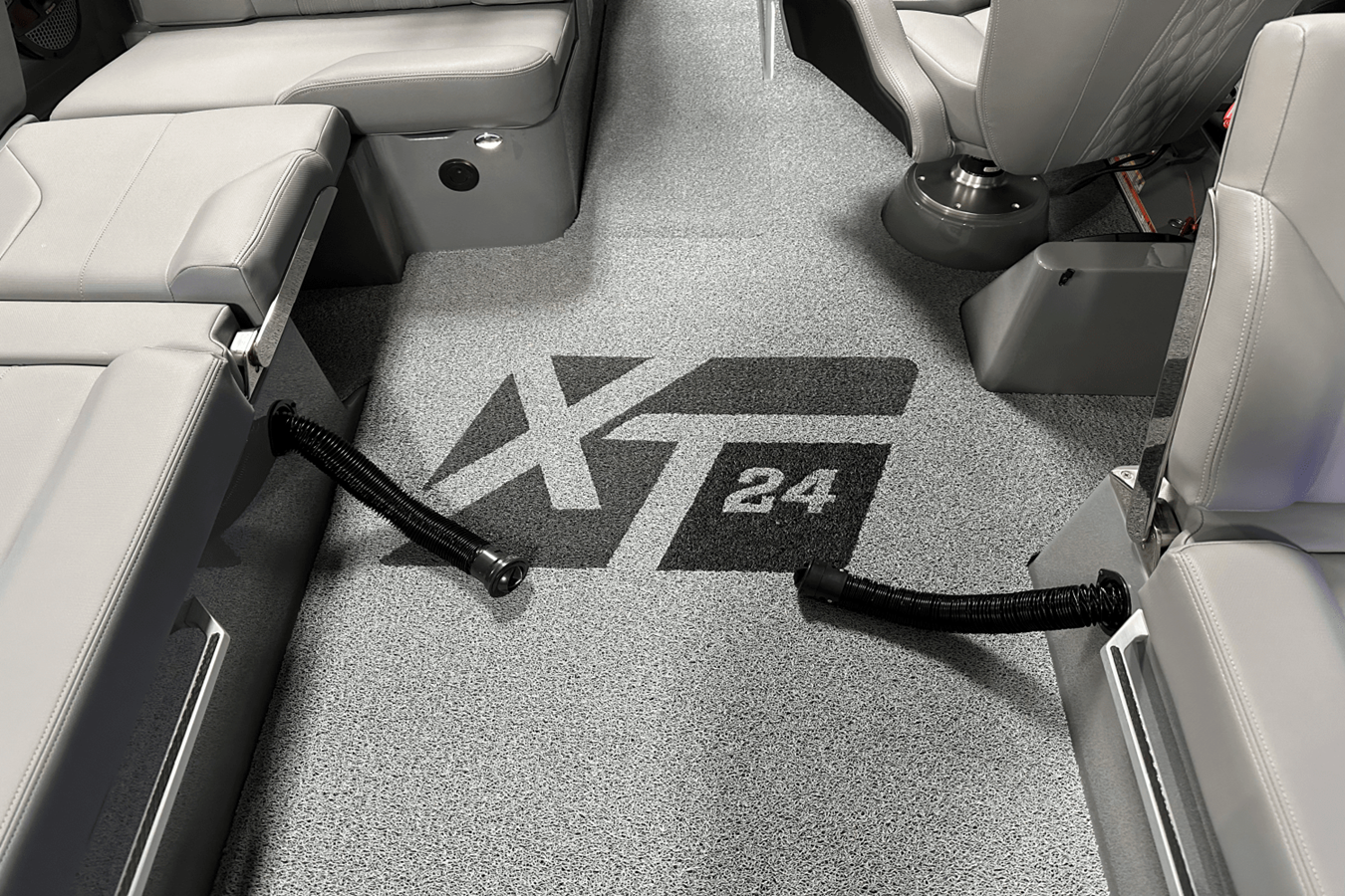 2025 Mastercraft XT24 65