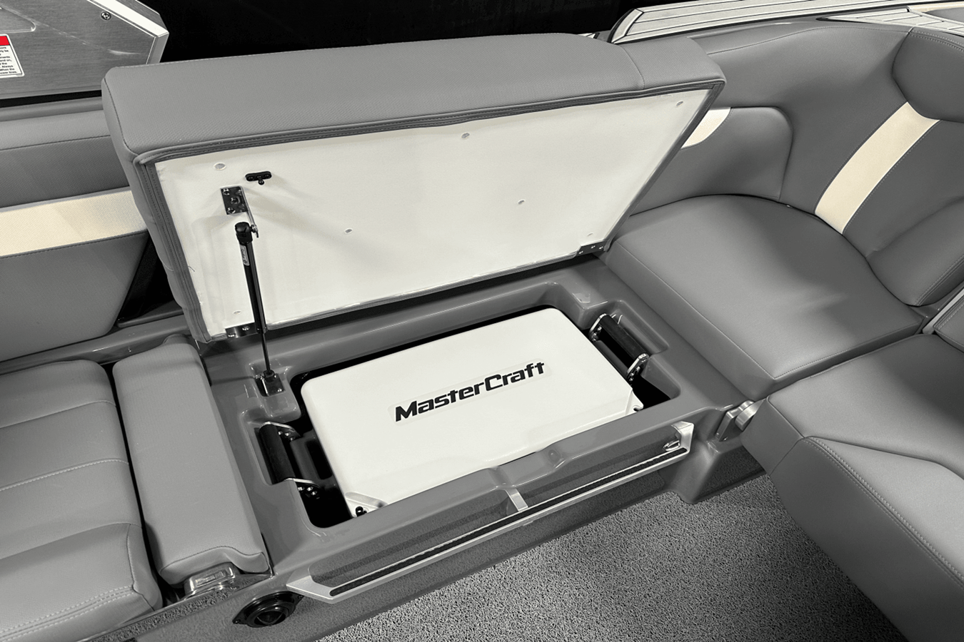 2025 Mastercraft XT24 70