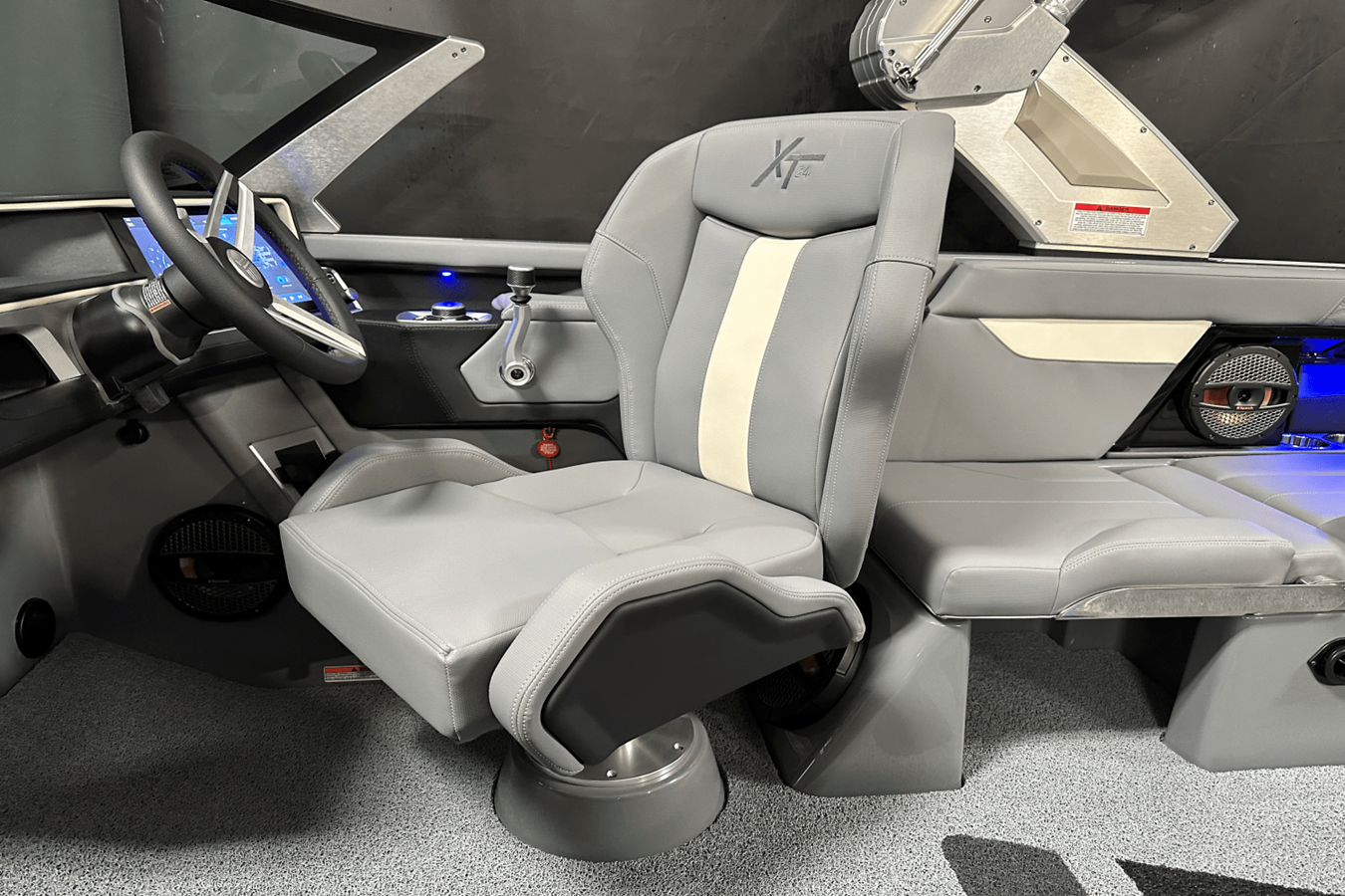 2025 Mastercraft XT24 93