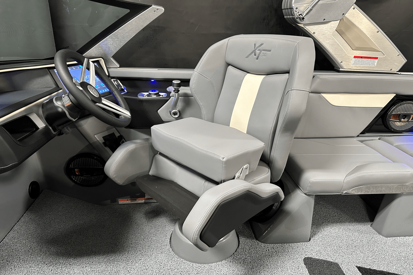 2025 Mastercraft XT24 94