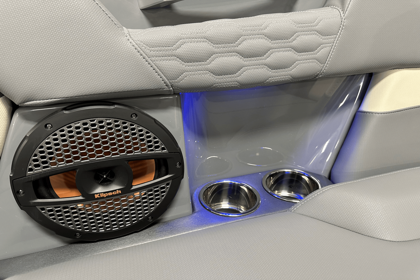 2025 Mastercraft XT24 122