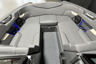 2025 Mastercraft XT24 114