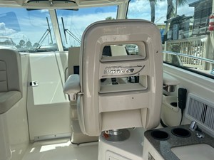 Boston Whaler 315 Conquest 20 2018 Boston Whaler 315 Conquest 21
