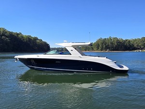Sea Ray SLX 400 9 2020 Sea Ray SLX 400 10