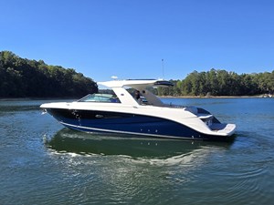 Sea Ray SLX 400 11 2020 Sea Ray SLX 400 12