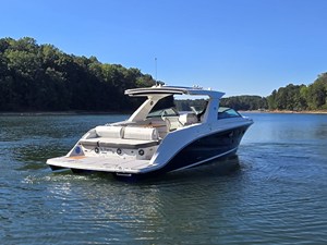 Sea Ray SLX 400 14 2020 Sea Ray SLX 400 15