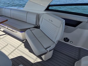 Sea Ray SLX 400 41 2020 Sea Ray SLX 400 42