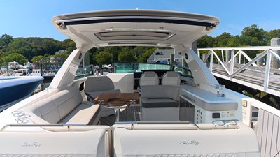 Sea Ray SLX 400 10 2022 Sea Ray SLX 400 11