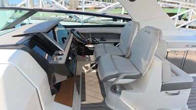 Sea Ray SLX 400 21 2022 Sea Ray SLX 400 22