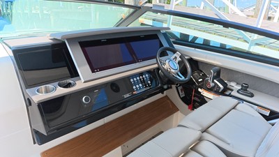 Sea Ray SLX 400 22 2022 Sea Ray SLX 400 23