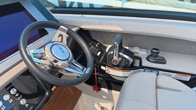 Sea Ray SLX 400 24 2022 Sea Ray SLX 400 25