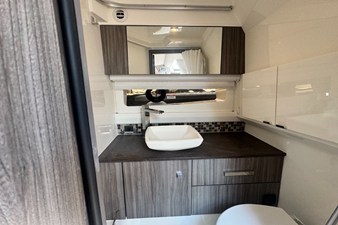 Sea Ray SLX 400 35 2022 Sea Ray SLX 400 36