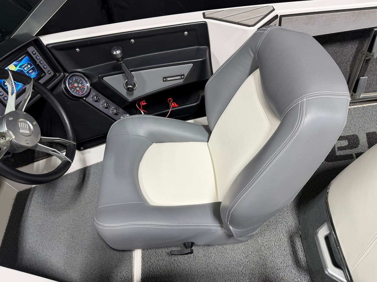 2020 Mastercraft PROSTAR 32