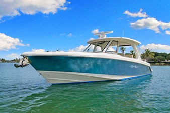 Boston Whaler 350 REALM 3 2020 Boston Whaler 350 REALM 4