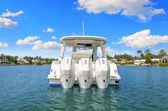 Boston Whaler 350 REALM 5 2020 Boston Whaler 350 REALM 6