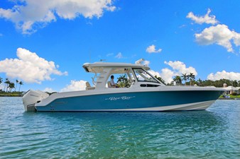 Boston Whaler 350 REALM 8 2020 Boston Whaler 350 REALM 9